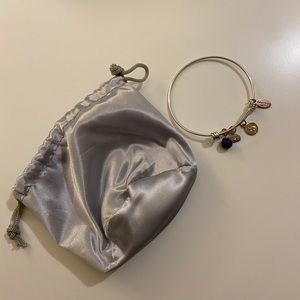 Extraordinary life sterling silver bracelet